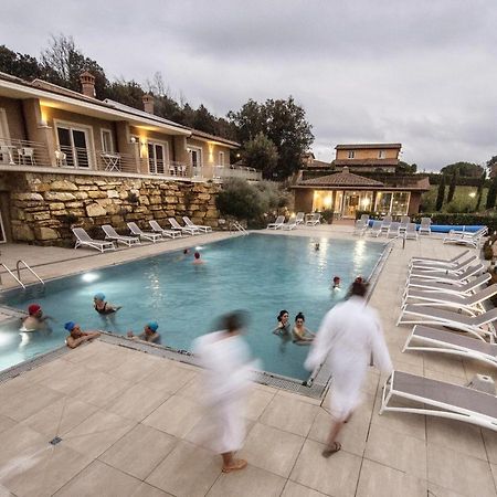 Apartments In Residence With Swimming Pool In Monteverdi Marittimo Eksteriør bilde