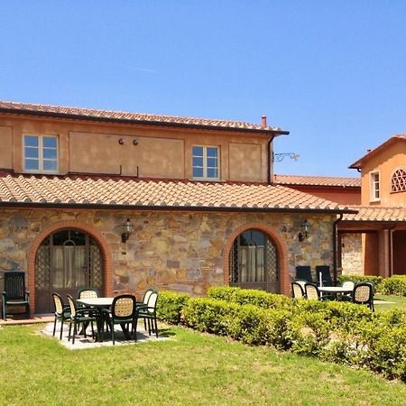 Apartments In Residence With Swimming Pool In Monteverdi Marittimo Eksteriør bilde